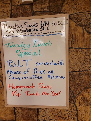 1105 Athabasca St E, Moose Jaw, SK S6H 0N4