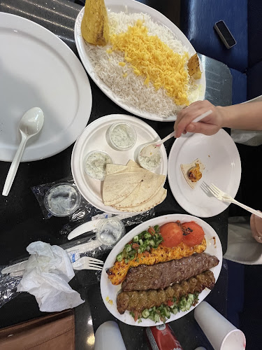 Opinii despre Mediterranean Grill Restaurant at Denman LTD.. în Vancouver - Hospitality and gastronomy