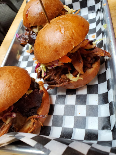 999 Marine Dr, North Vancouver, BC V7P 1S4