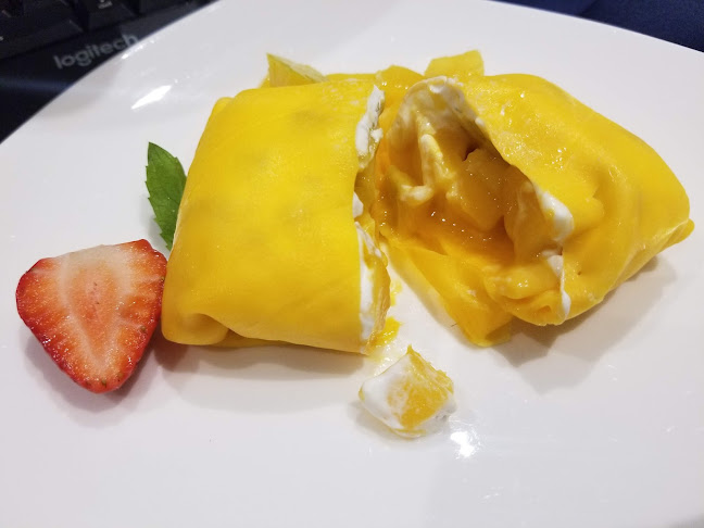 280 Augusta Ave Unit B, Toronto, ON M5T 2V8