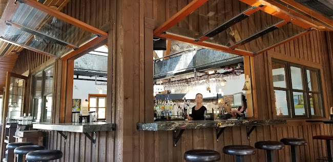 Lakeside Beach Club - Hospitality and gastronomy