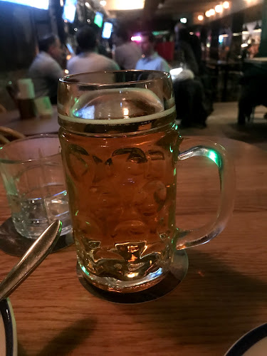 548 King St W, Toronto, ON M5V 1M3