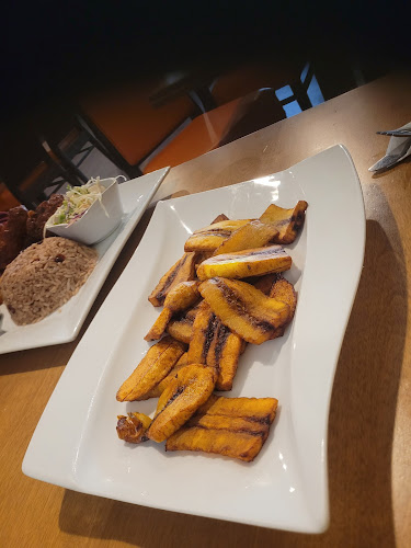 Opinii despre Xaymaca Restaurant în Brampton - Hospitality and gastronomy