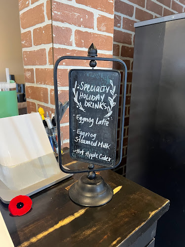 3690 Shelbourne St, Victoria, BC V8P 4H2