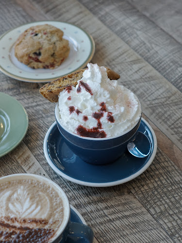 2301 Ontario St, Vancouver, BC V5T 2X5