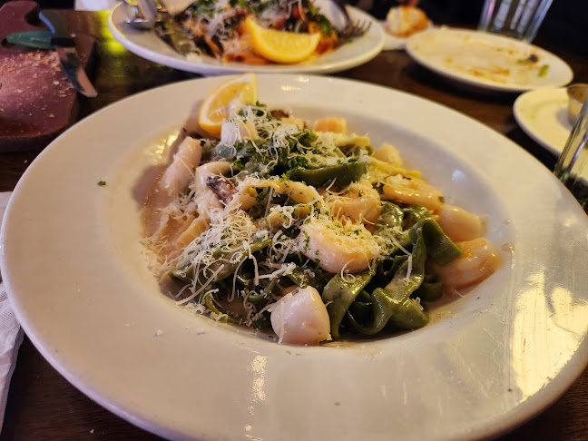 Comentarii opinii despre The Old Spaghetti Factory