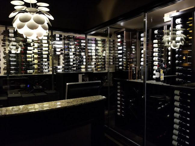 2920 Calgary Trail NW #117, Edmonton, AB T6J 7C2