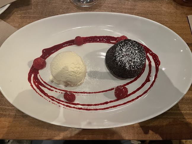 Comentarii opinii despre JOEY Kenaston