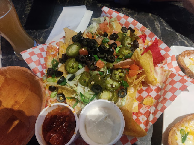 Portly Piper Pub Ajax - Hospitality and gastronomy