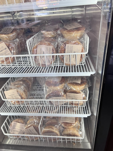 Comentarii opinii despre Peaked Pies Burnaby Heights