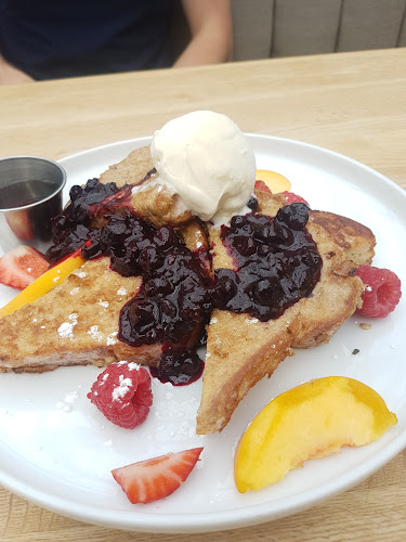 Opinii despre Glasshouse Kitchen|Bar în St. Albert - Hospitality and gastronomy