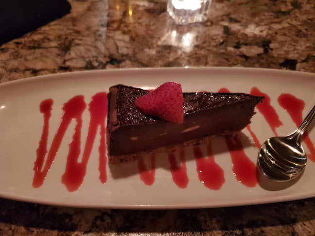 Bin 101 Wine & Tapas Bar - White Rock