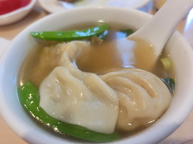 233 Centre St S #201, Calgary, AB T2G 2B6