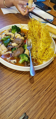 Meet Cuisine 川粤东西 - Kingston