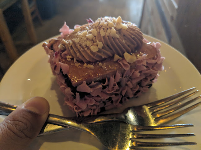 10361 Whyte Ave NW, Edmonton, AB T6E 1Z9