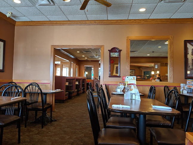RnR Family Restaurant (McPhillips)