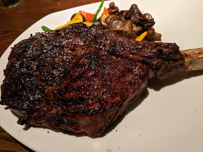 The Keg Steakhouse + Bar - South Edmonton Common - Hospitality and gastronomy