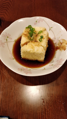 8952 152 St, Surrey, BC V3R 0J2