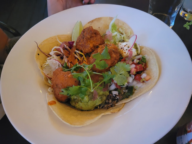 11 St Clair Ave W, Toronto, ON M4V 1L3