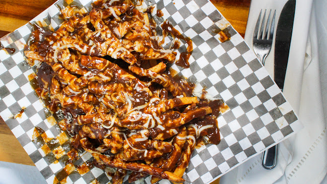 Mikes Pizza & Donair - Hospitality and gastronomy