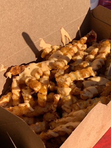 905 Commercial Dr, Vancouver, BC V5L 2H2