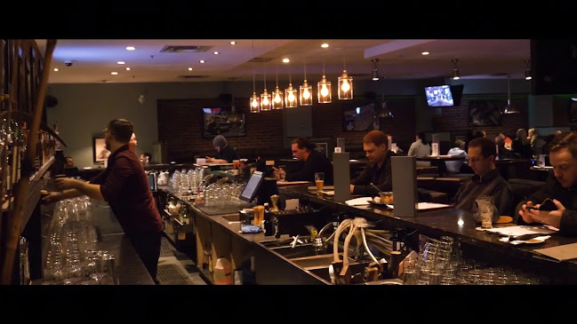 Comentarii opinii despre Underground Tap & Grill