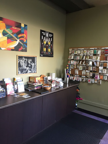 927 Goldstream Ave, Victoria, BC V9B 2Y2