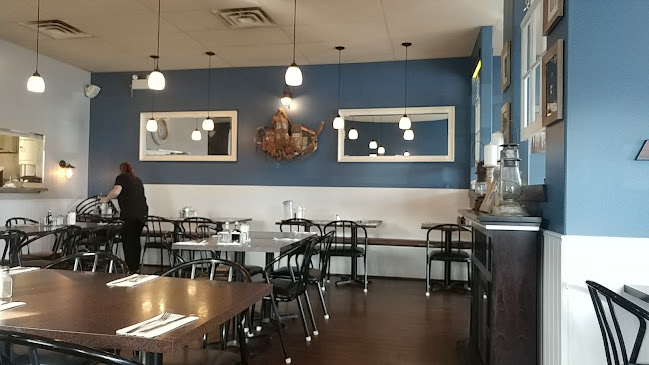 2401 Cliffe Ave #14, Courtenay, BC V9N 2L5