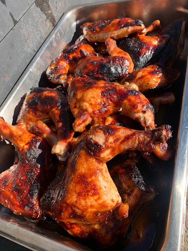 All Seasons Pig Roast & Catering - Red Deer