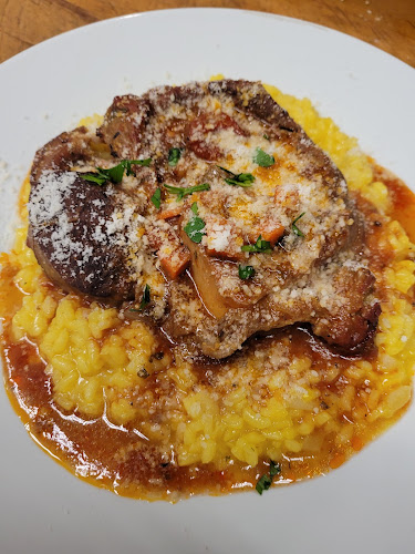 6 Village Ct, Sault Ste. Marie, ON P6B 6K1