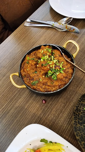 Spice & Saffron Indian Cusine Bar & Restaurant - Hospitality and gastronomy