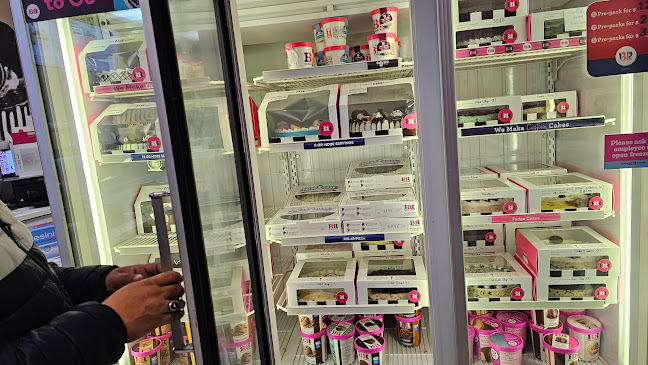 Baskin-Robbins - Hospitality and gastronomy