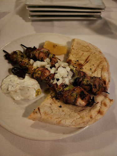 Comentarii opinii despre Yiannis Taverna Greek Restaurant