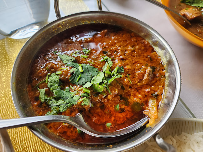 7964 Granville St, Vancouver, BC V6P 4Z2