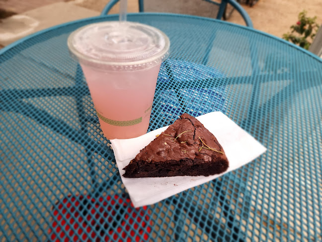 244 Robinson Ave, Naramata, BC V0H 1N0