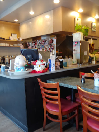 Minato Sushi Restaurant (Vancouver, BC) - Hospitality and gastronomy