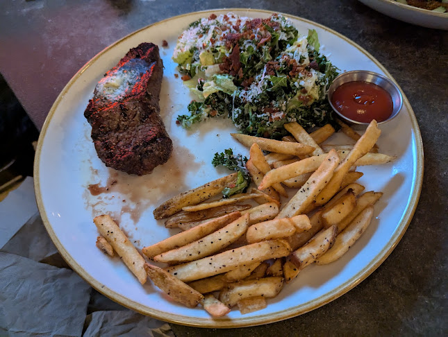 CRAFT Beer Market English Bay - Hospitality and gastronomy