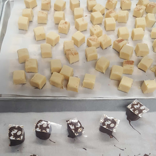 Comentarii opinii despre Creamery-closed now until May 24 weekend