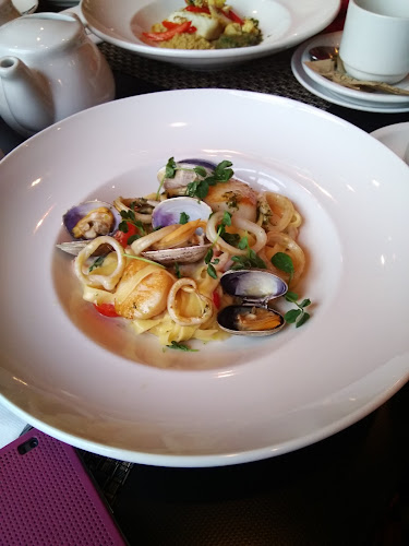 Comentarii opinii despre Blue Hat Bakery & Bistro at Pacific Institute of Culinary Arts