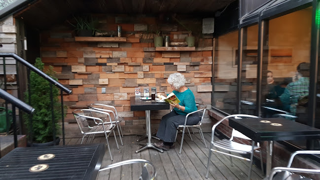 424 Parliament St, Toronto, ON M5A 3A2