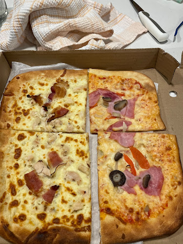 Opinii despre Al Quadrato Resto and Pizza în Ottawa - Hospitality and gastronomy