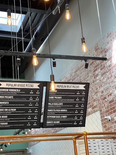 La Ruota Pizzeria CAMBIE - Hospitality and gastronomy