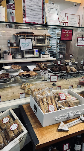 Gabi & Jules Handmade Pies and Baked Goodness - Port Moody