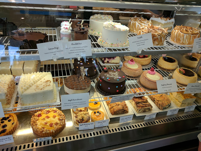 Opinii despre Cakebread Artisan Bakery & Hot Chocolates în Courtenay - Hospitality and gastronomy