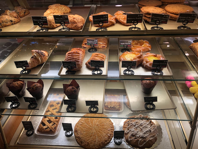 Angelo’s Italian Bakery & Market