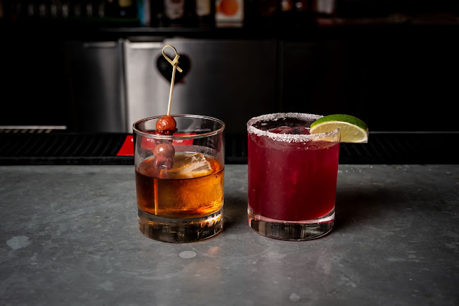 69 Brock St, Kingston, ON K7L 1R8