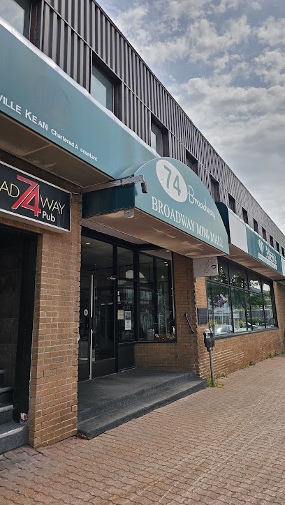 74 Broadway Pub