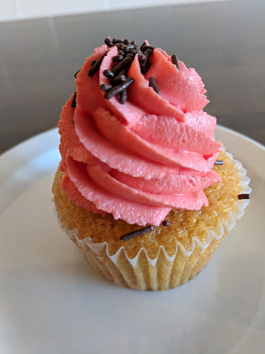 571 Lawrence Ave, Kelowna, BC V1Y 6L8