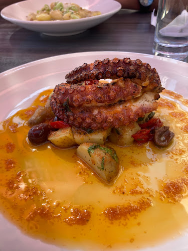 Opinii despre Casa Domenico în Kingston - Hospitality and gastronomy