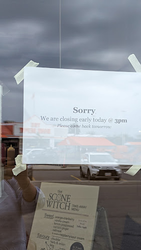 The SconeWitch Take-Away - Ottawa